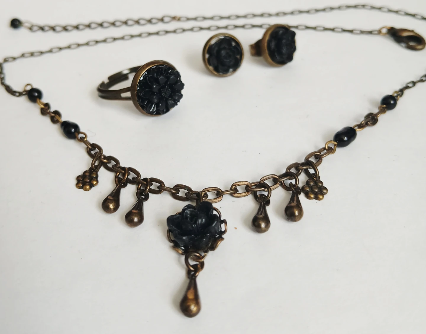 Gothic Rose Choker Necklace, Ring, and Earrings Set - photo 2