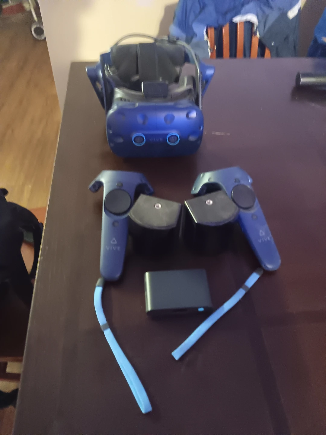 HTC Vive VR Headset and Controllers - photo 2