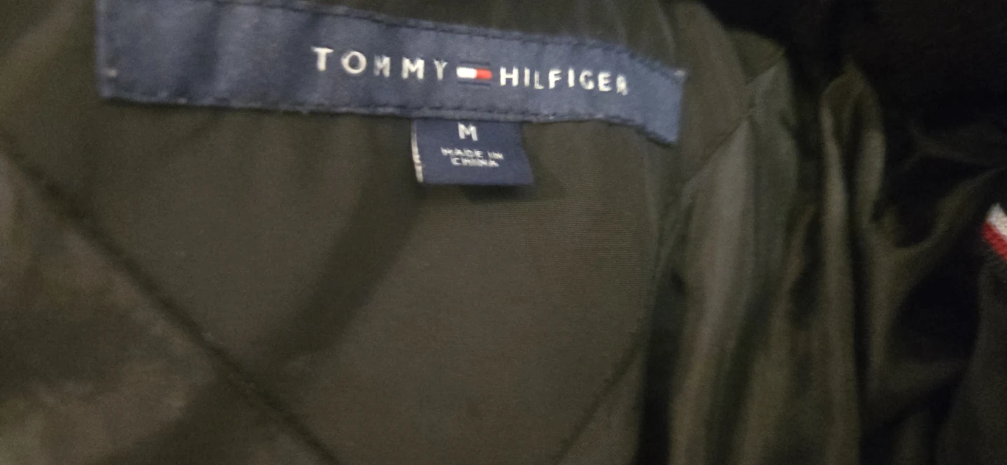 Tommy Hilfiger Black Puffer Jacket with Fur Trim - Size M - photo 5