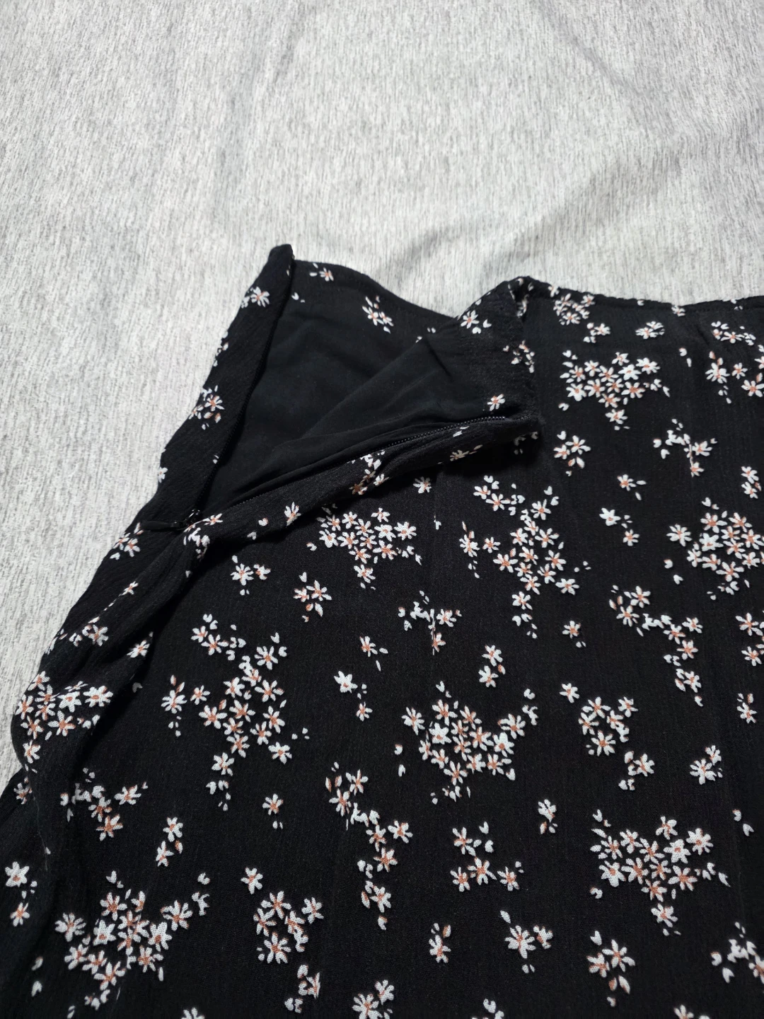 Abercrombie & Fitch Floral Ruffle Skirt Size M - photo 4