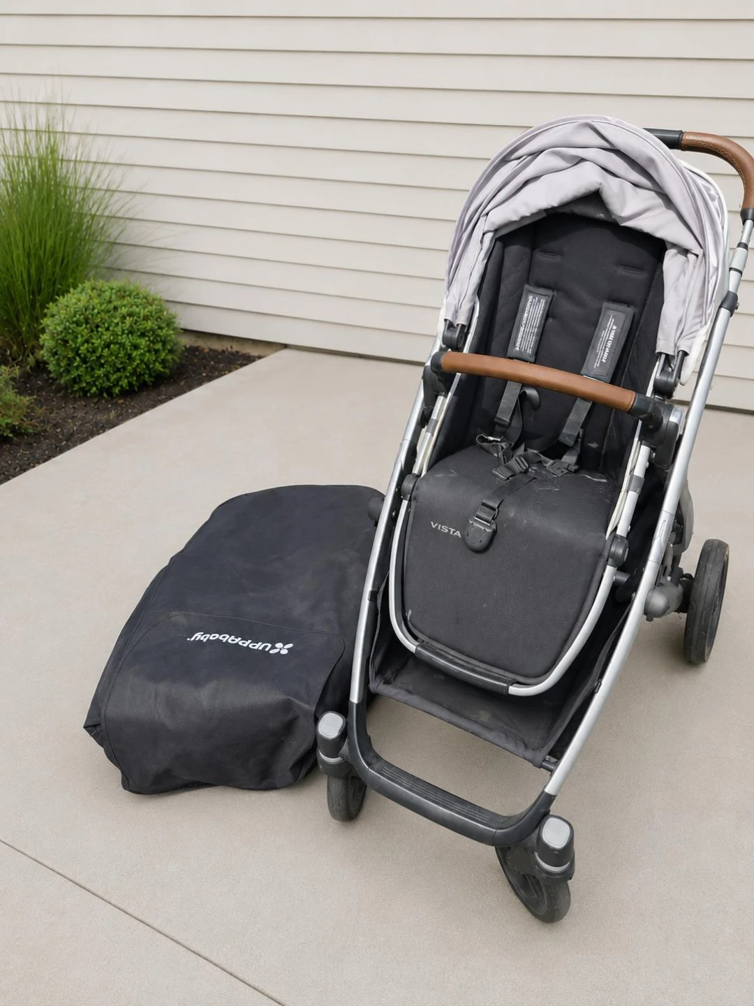 UPPAbaby Vista Stroller + Bassinet + PiggyBack Board (As-Is) - photo 3