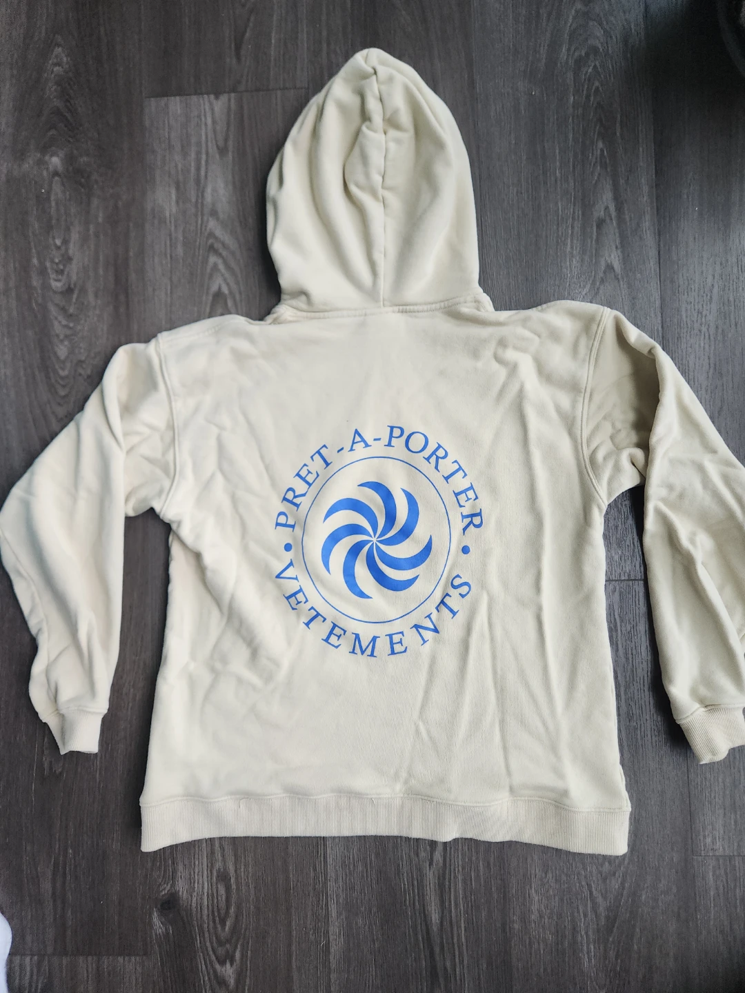 VETEMENTS Vegan Edition Hoodie - photo 3