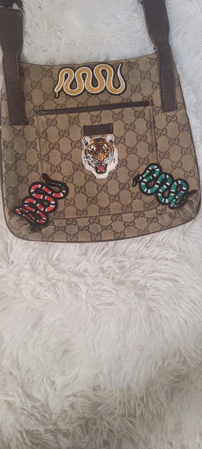 Gucci supreme logo crossbody bag - photo 2
