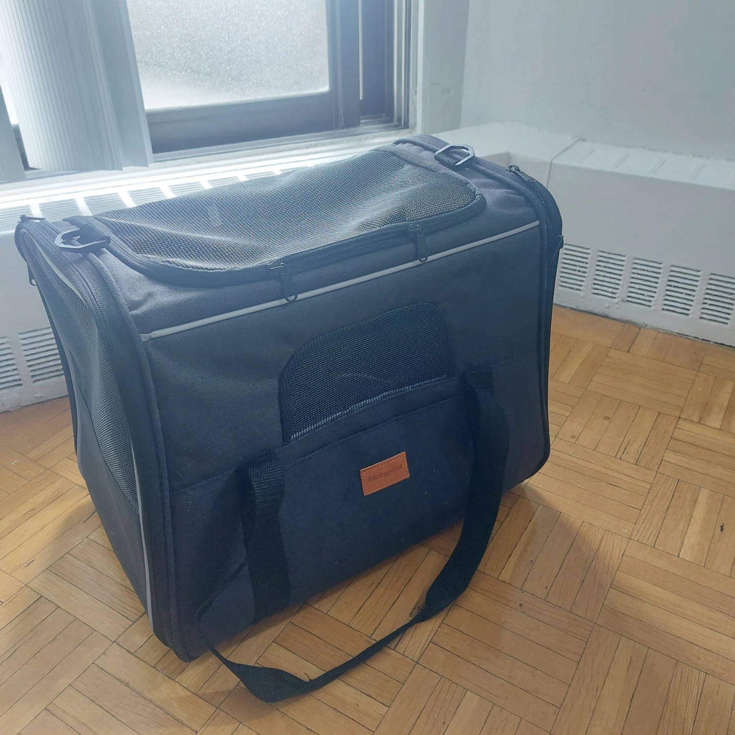 Foldable Morpilot pet carrier
