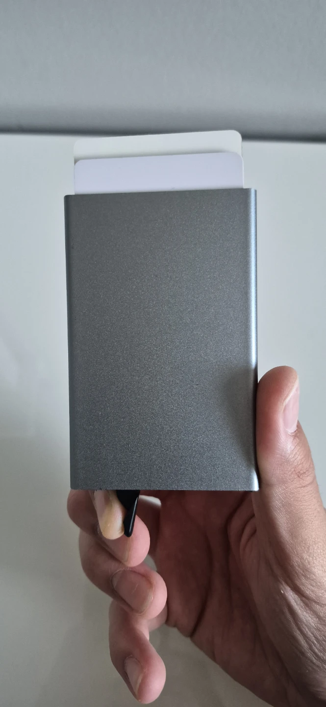 Premium Aluminum RFID Wallet – Slim Card Holder – 3 Colors - photo 4