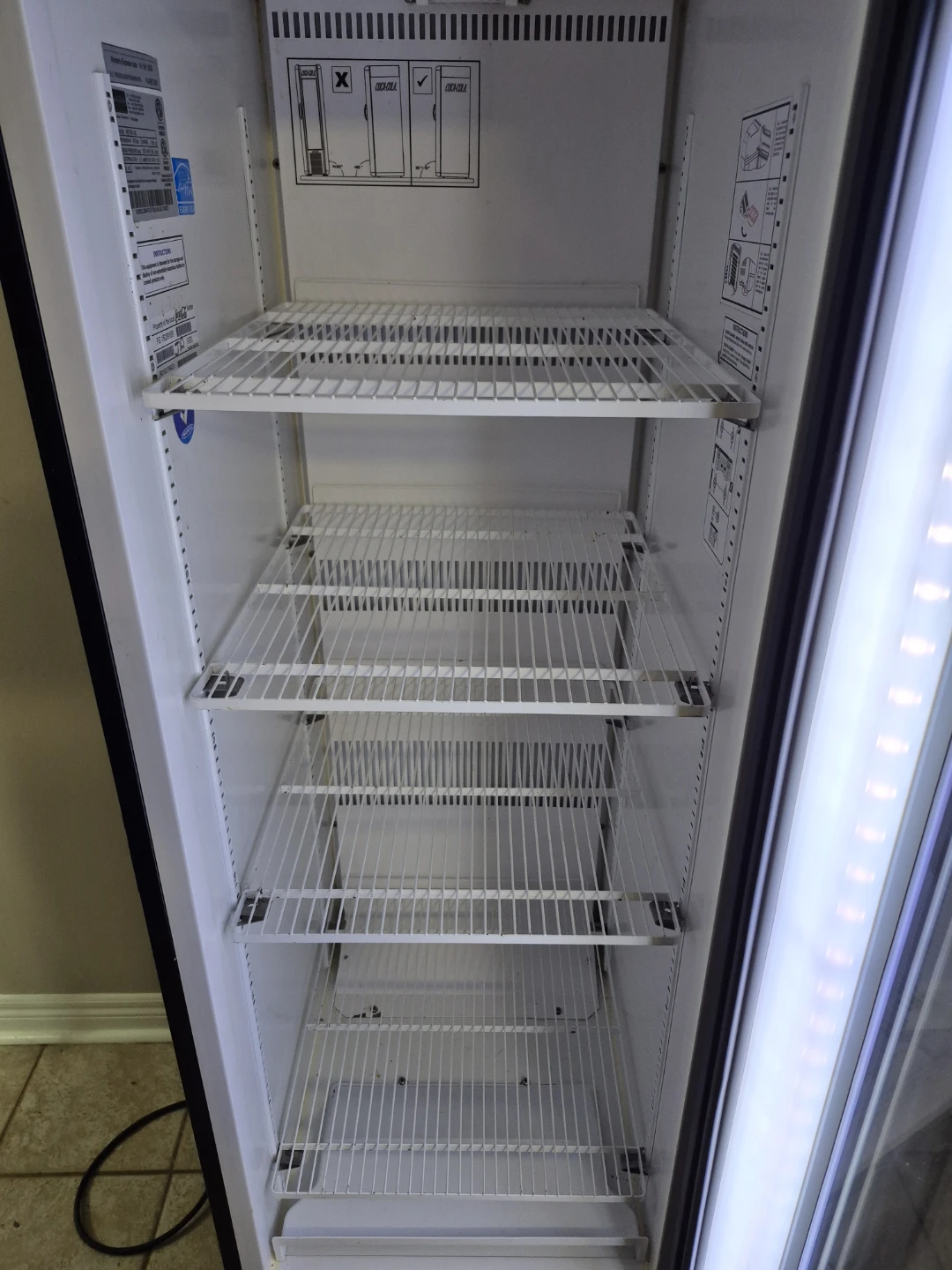 Commercial Coca-Cola refrigerator - photo 4