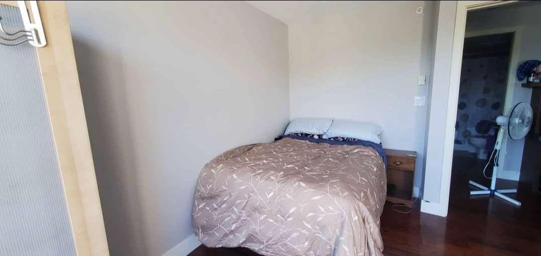 Fully Furnished Room for Rent