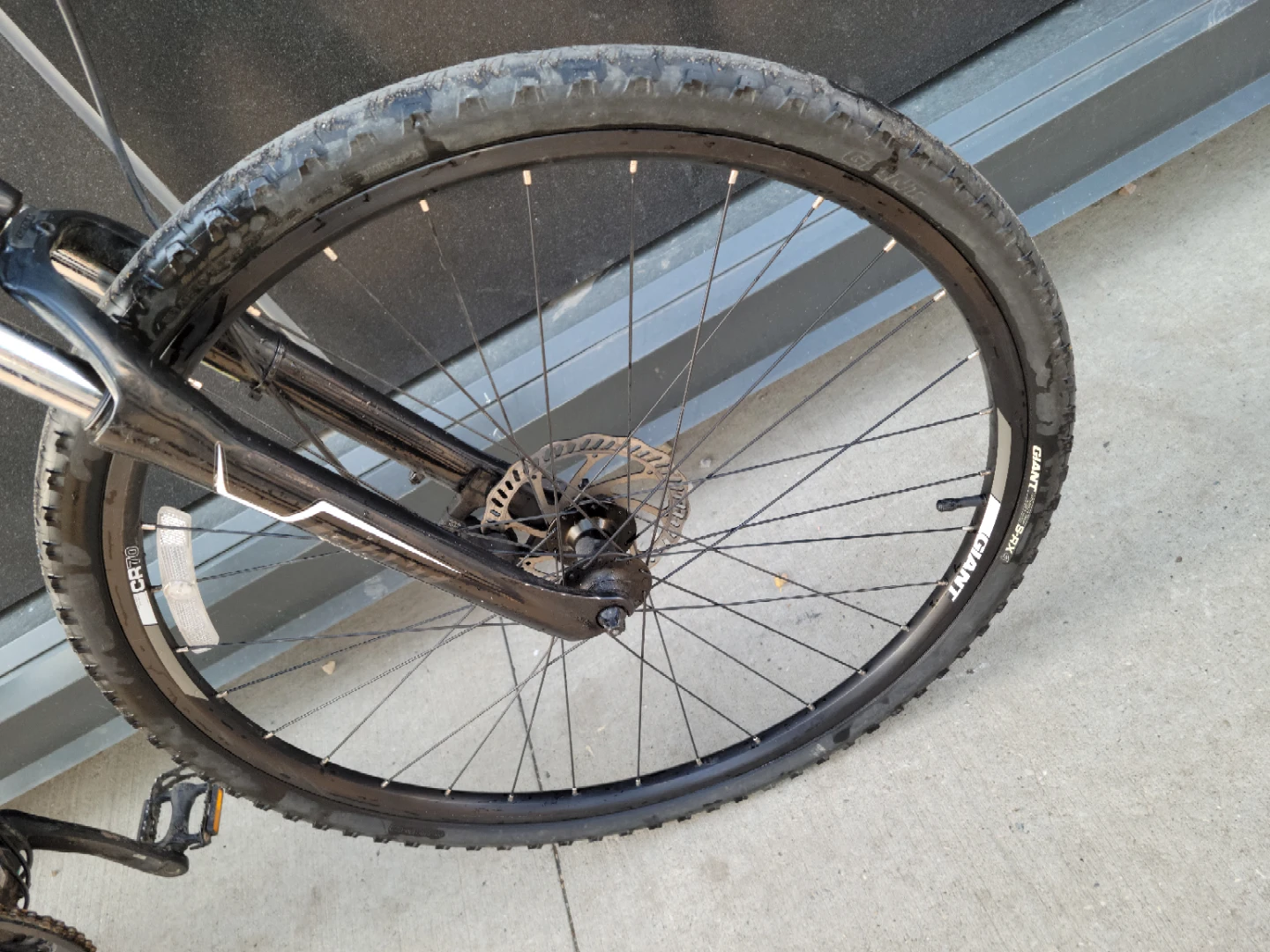 Giant Hybrid Bicycle - photo 3