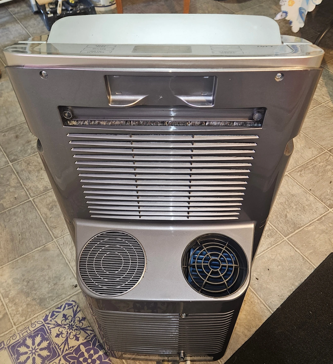 LG LP1311BXR Portable Air Conditioner - 13,000 BTU - photo 3