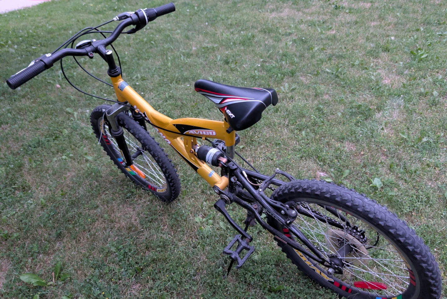 Avigo Volcano Mountain Bike (Dual Suspension) - 20 inch - photo 3