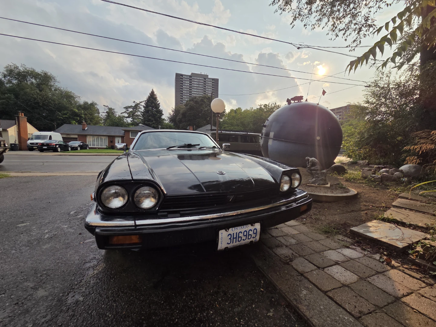 Jag 1988 v12.  11500$ 199000km