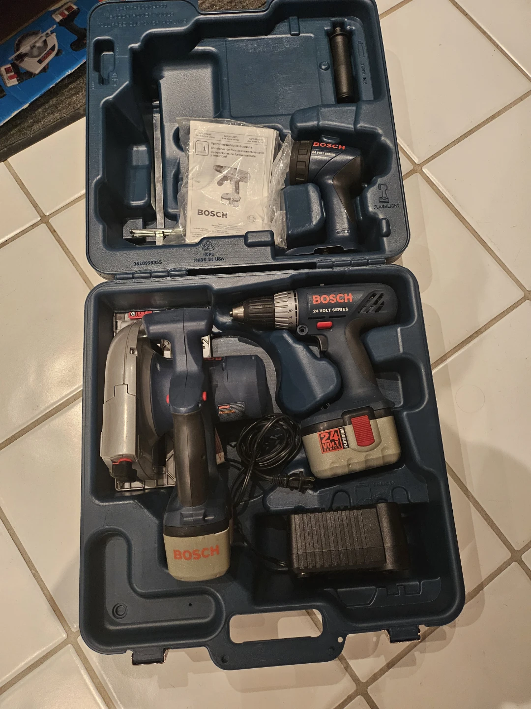 BOSCH 24 Volt Series 3-Tool Combo Pack - photo 2