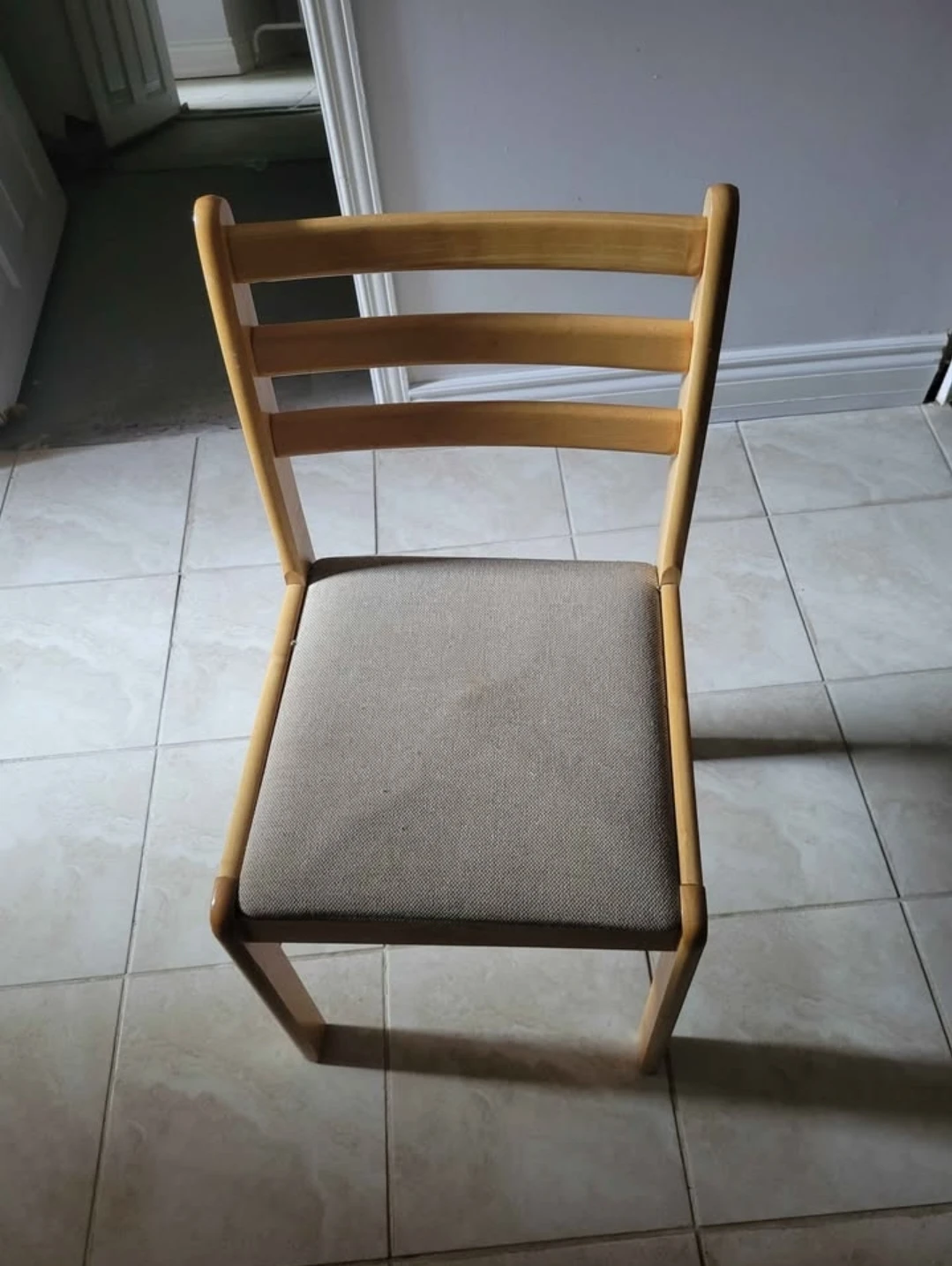 $15 each Chair - photo 4