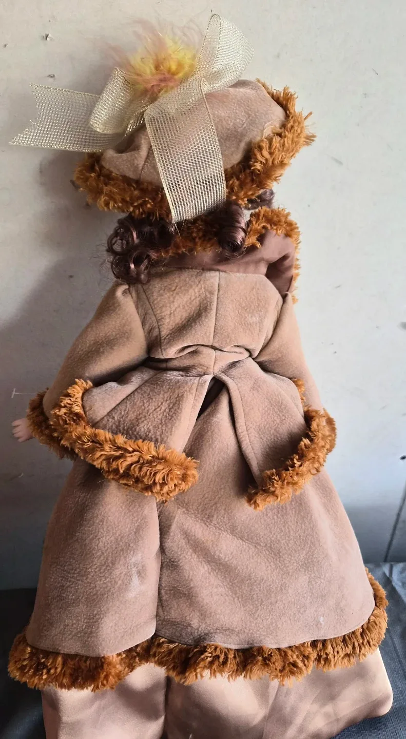 Decorative Porcelain Doll with Winter Outfit - photo 2