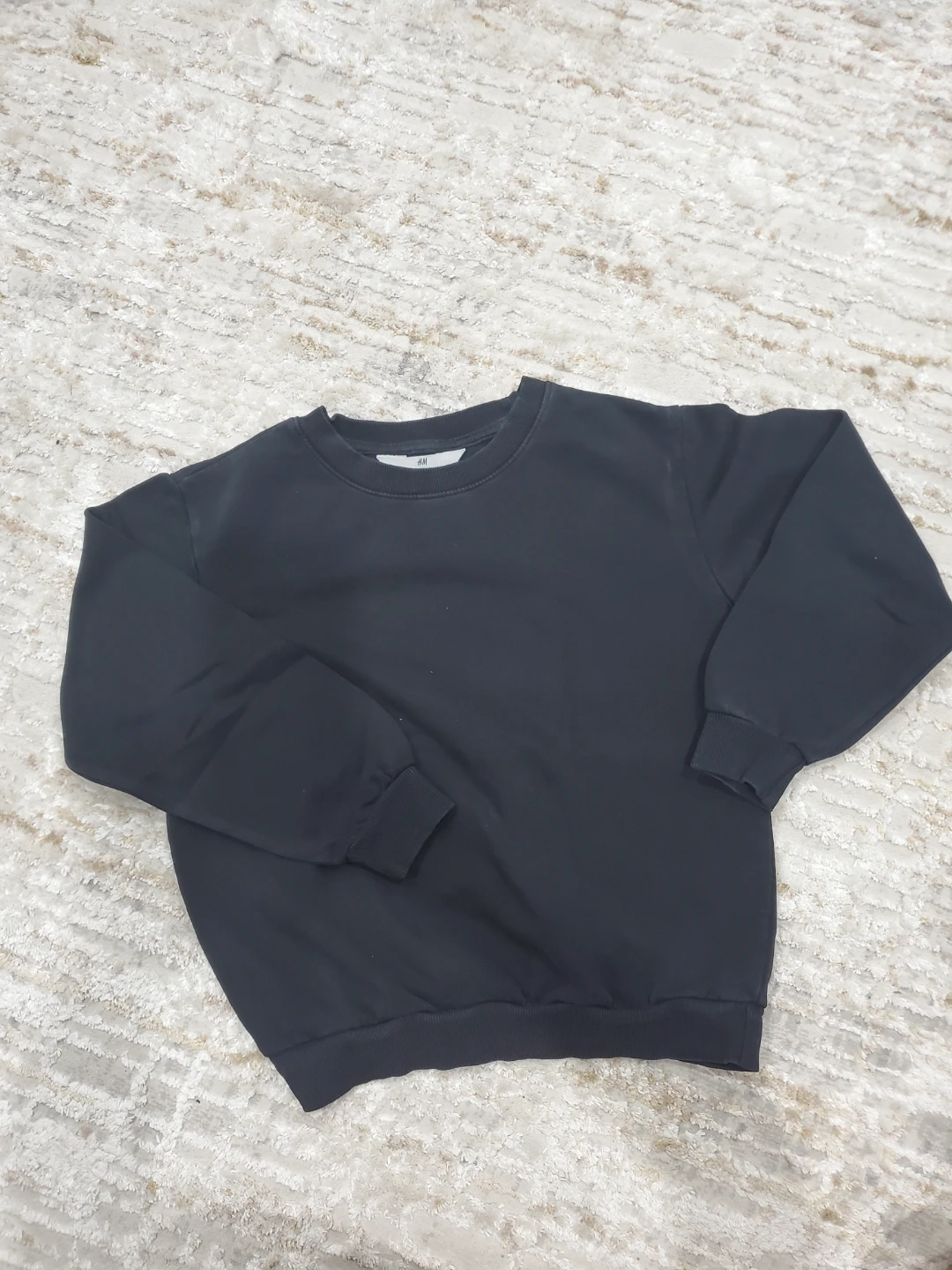 H&M Black Crewneck Sweatshirt