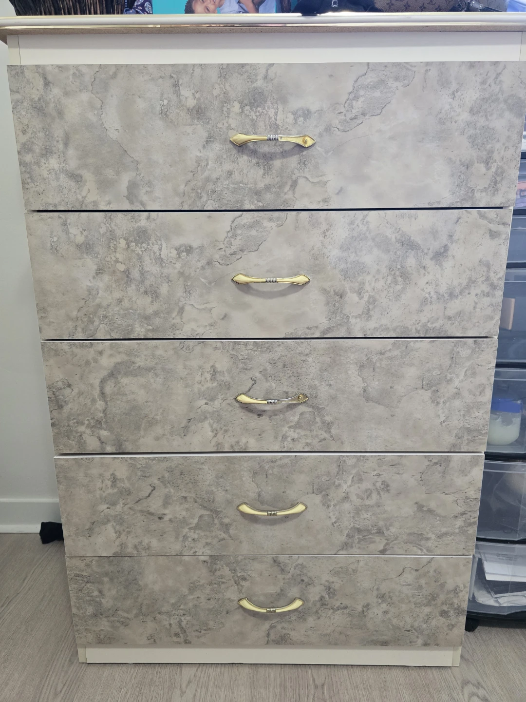 5-Drawer Dresser with Mirror Vanity - photo 2