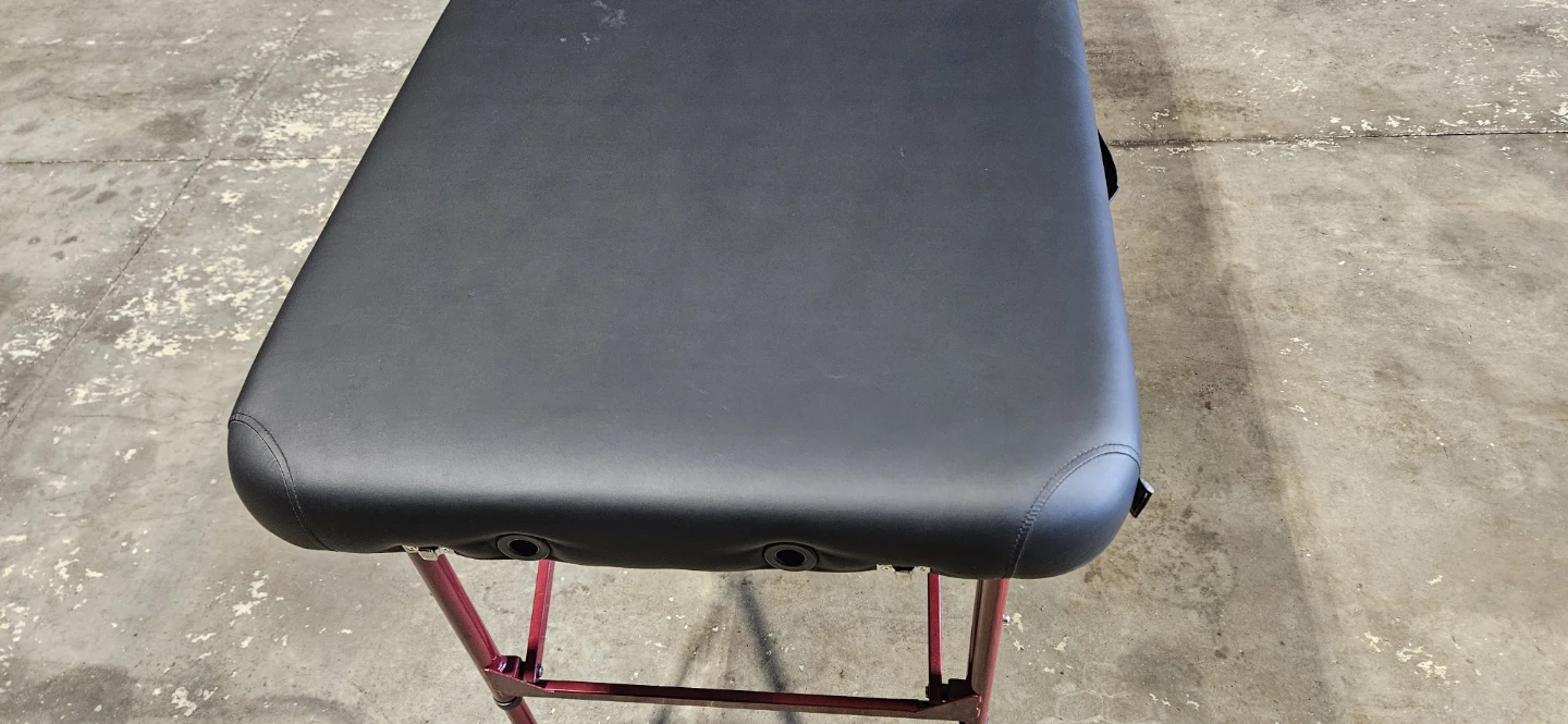 Master Massage Professional Portable Massage Table – $200 - photo 4
