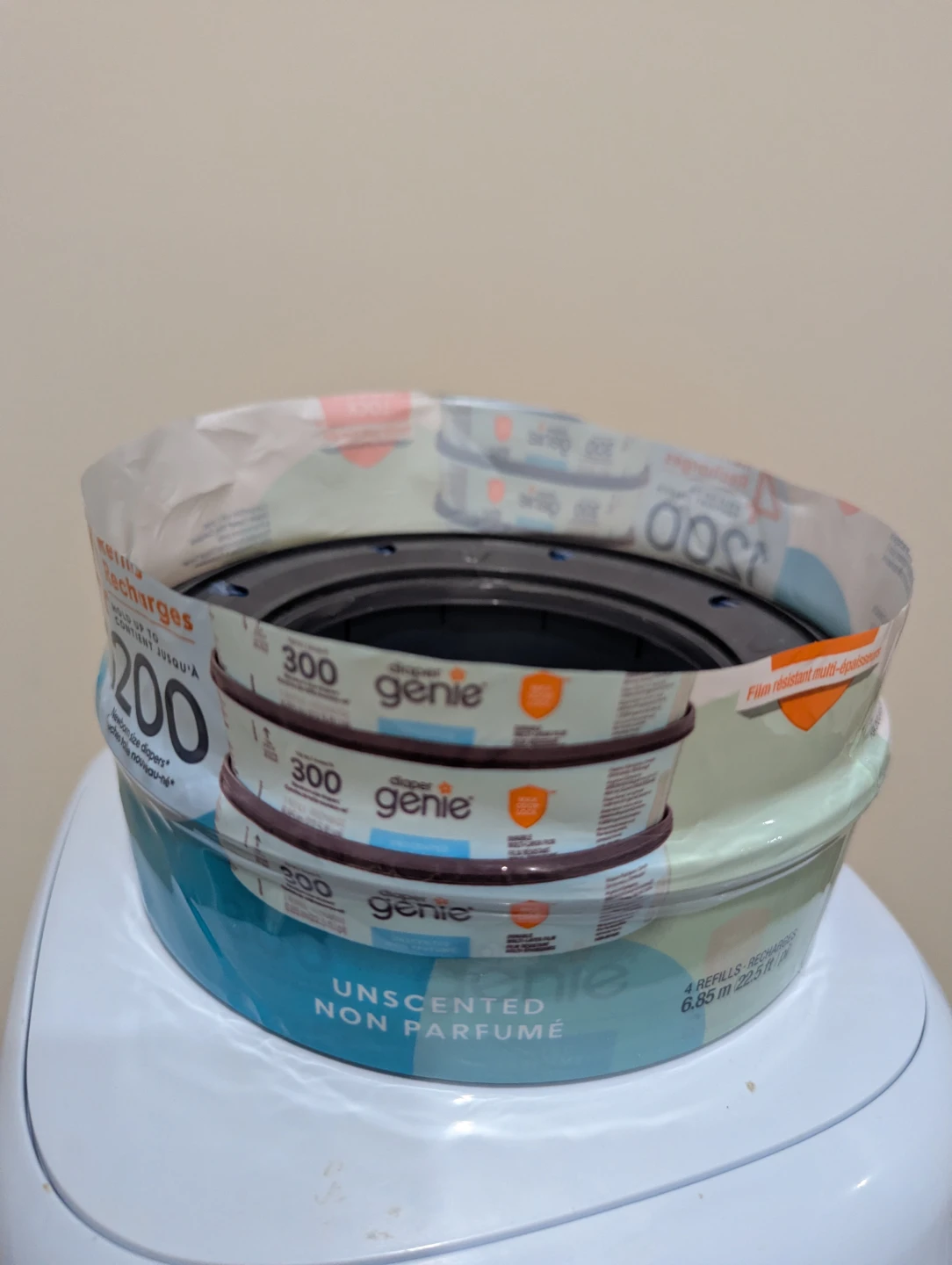 Diaper Genie Complete Bin with one Refill - photo 4