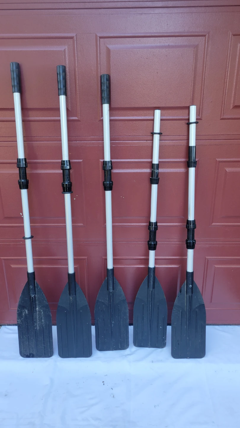 Aluminum Paddles OARS like new