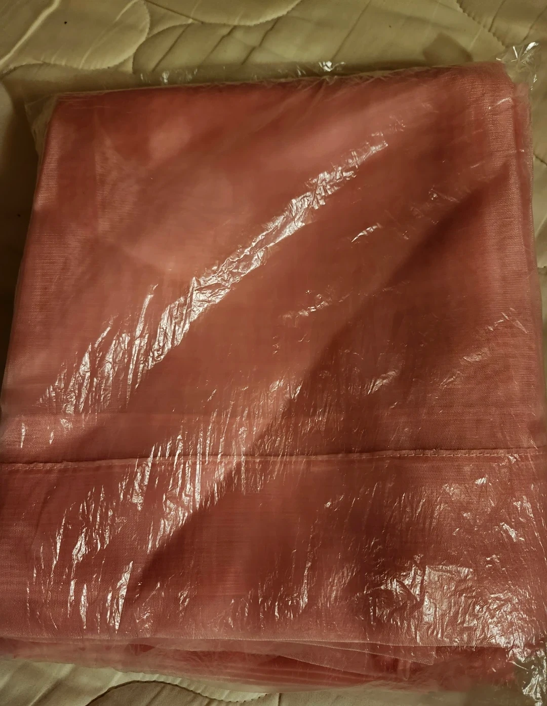 New SET OF 2 PINK CURTAIN PANELS ⚽️, SHEER 84"L