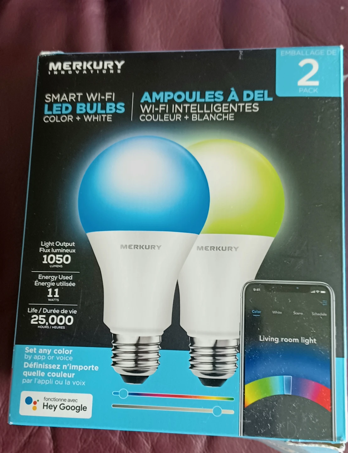 Smart wifi 2 bulbs light.