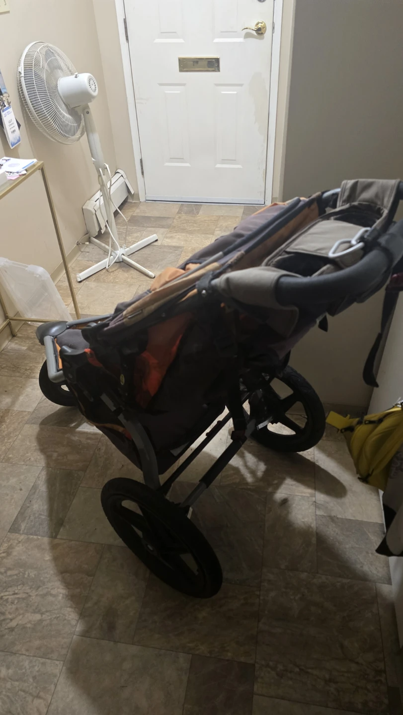 BOB Revolution SE Stroller - photo 2