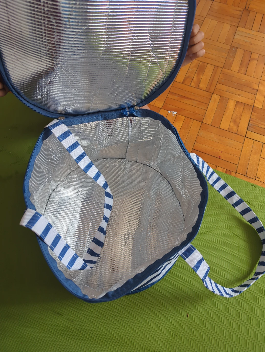 Blue and White Striped Insulated Lunch Bag - photo 3