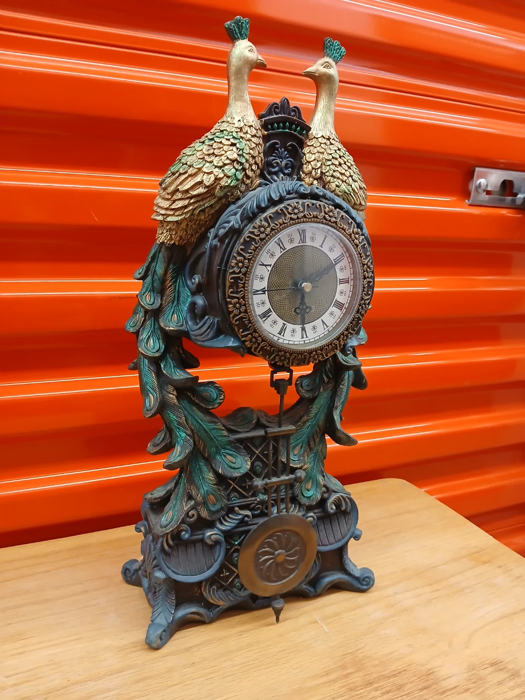 Vintage pendulum Peacock Mantle table Clock 15" high - photo 4