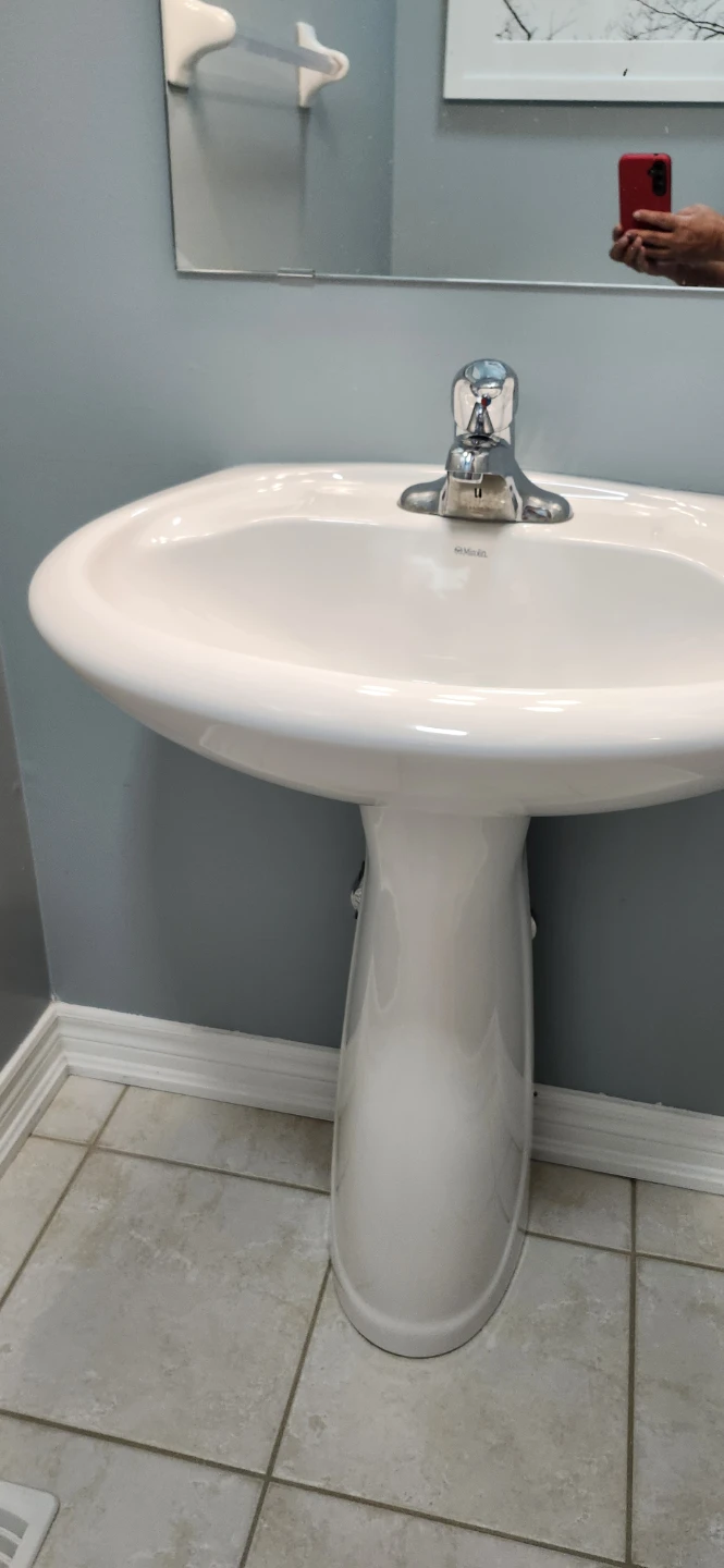 American Standard Pedestal Sink - photo 3