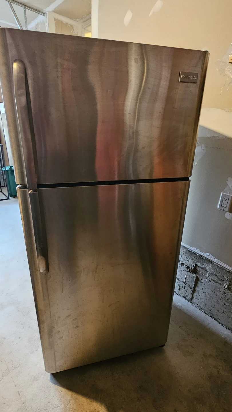 Refrigerator - photo 2