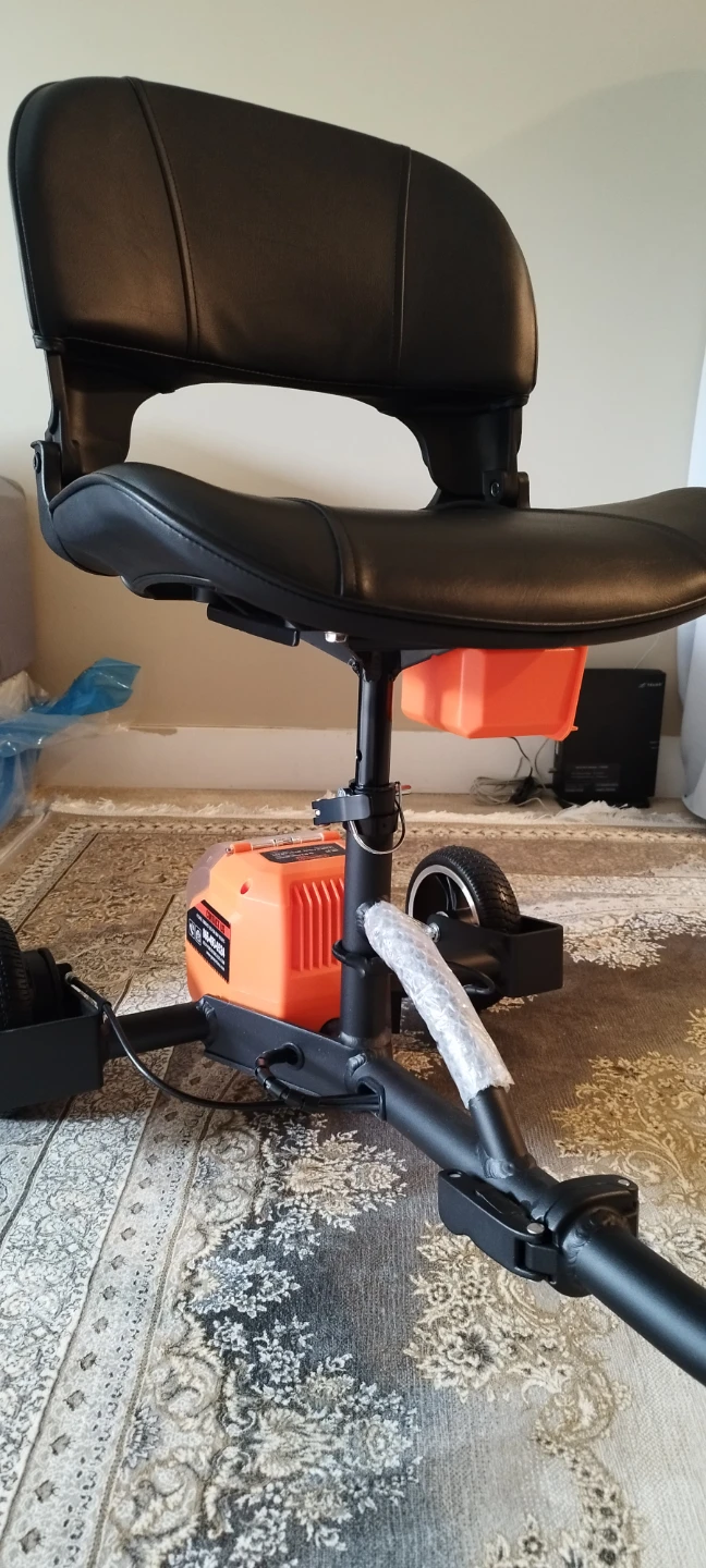 Super Handy Mobility Scooter with 2 Batteries - photo 2