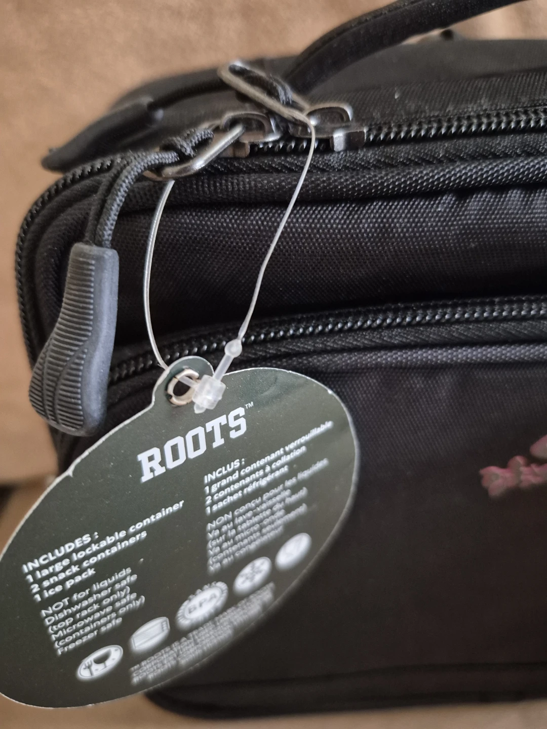 Brand New Roots Lunch Bags - photo 2