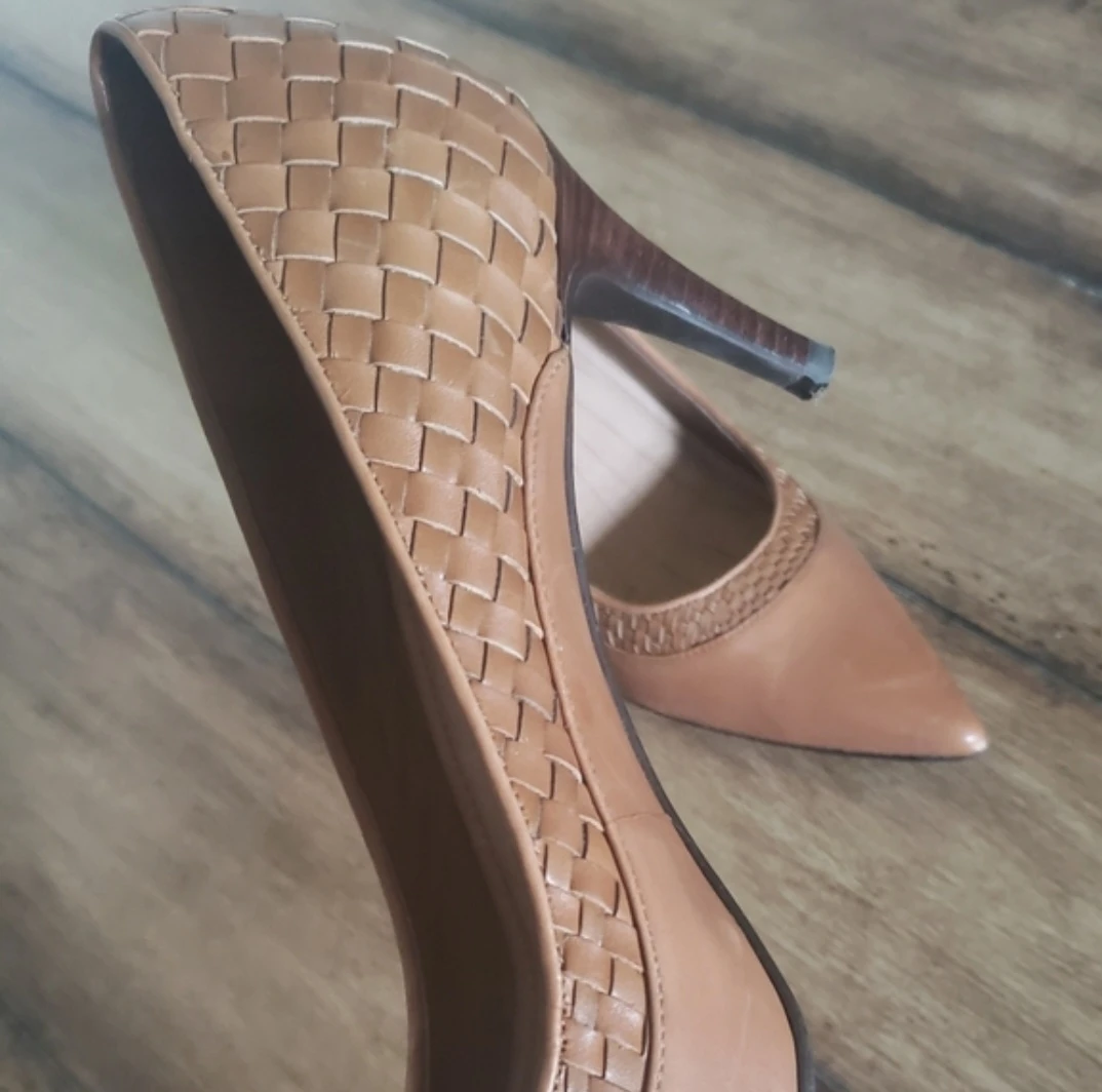 Joan and David Luxe Series Women's leather heels - photo 3