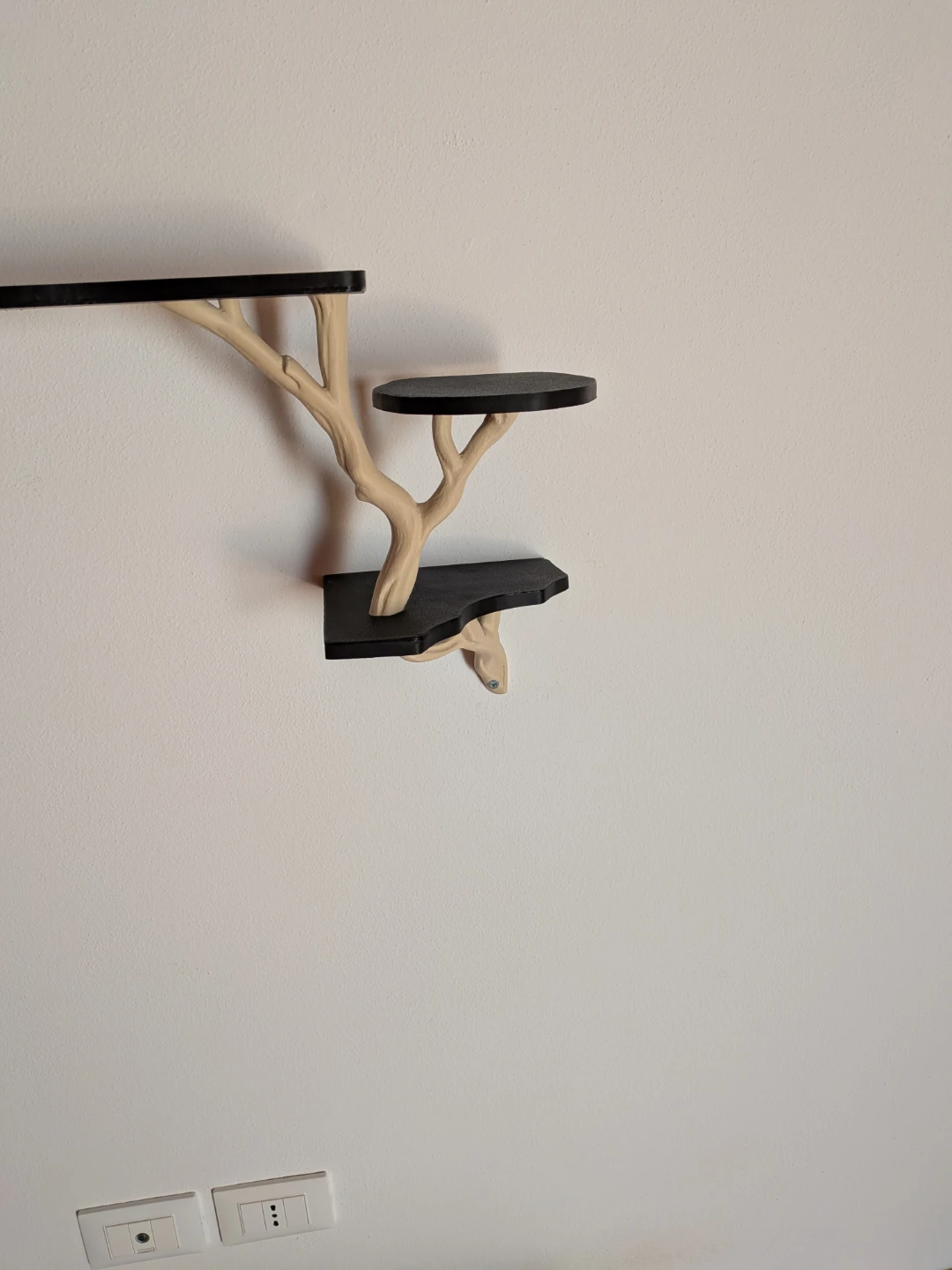 Wall-mounted tree shelf - photo 3