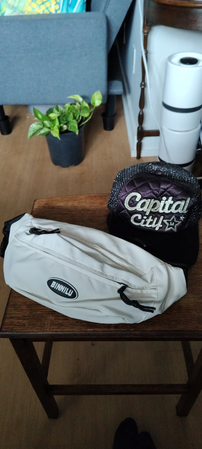 BINNILU Fanny Pack and "Capital City" Hat - photo 2