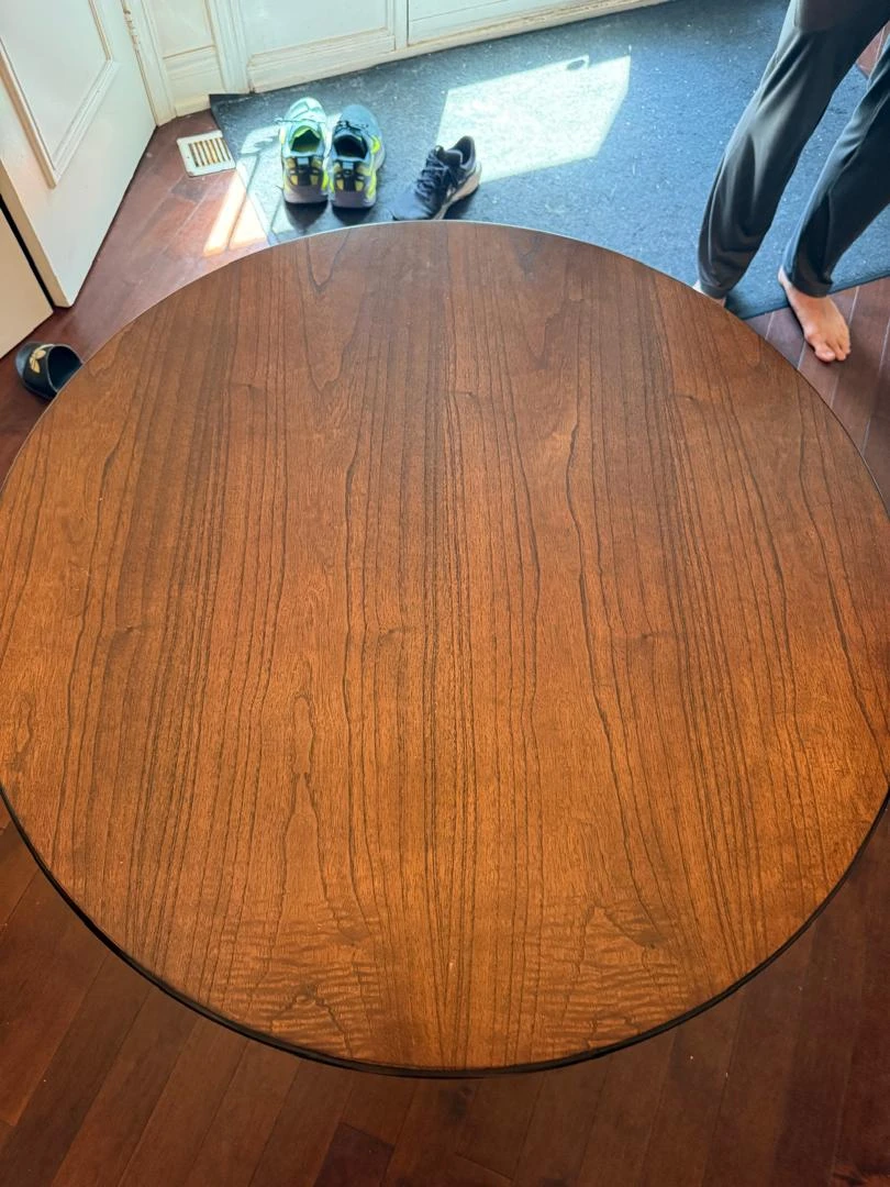 Round Wooden Pedestal Side Table - photo 3