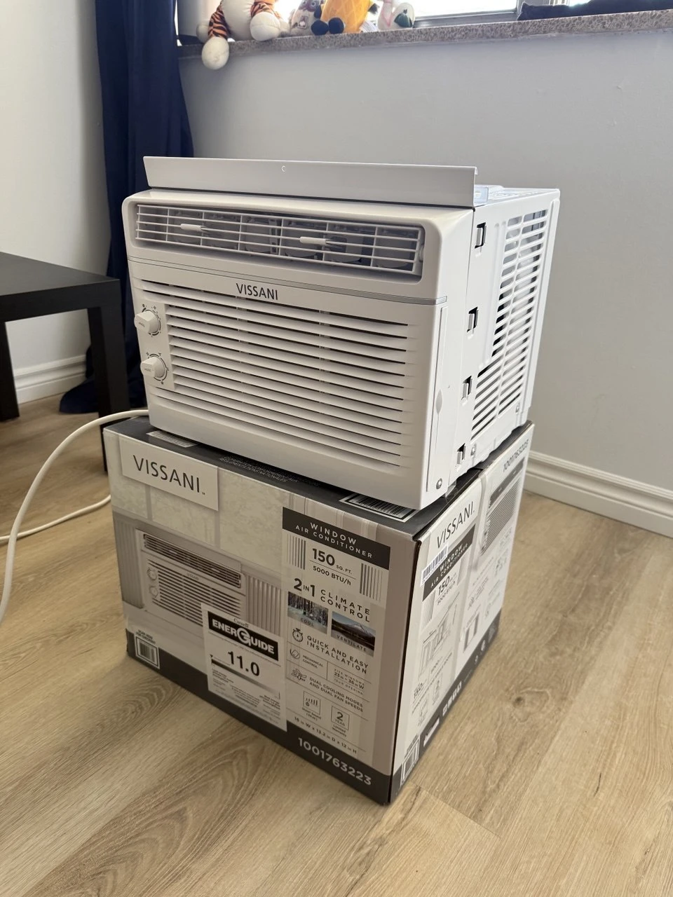 Vissani Window Air Conditioner - Brand New