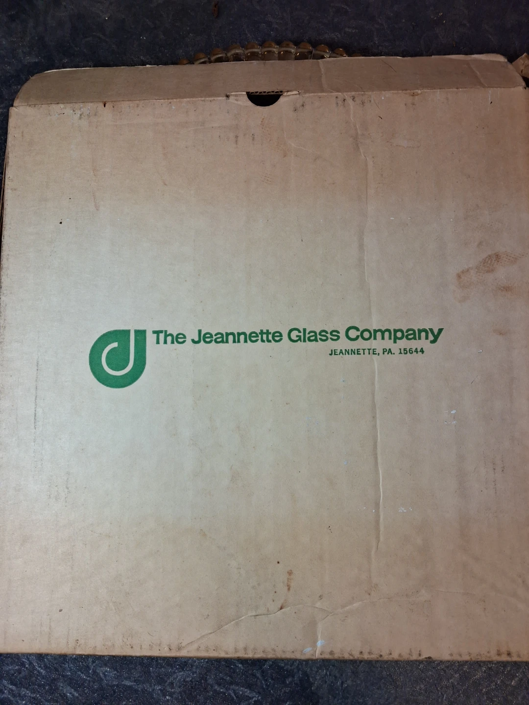 Jeannette Hospitality Gold 15" Partitioned Serving Tray - photo 5