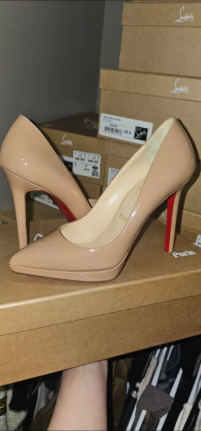 Christian Louboutin Patent Leather Heels plato pigalles - photo 2