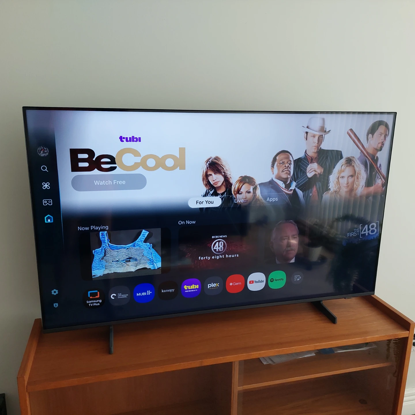50 Inches Samsung Smart TV  U8000F Crystal UHD 4K - photo 2