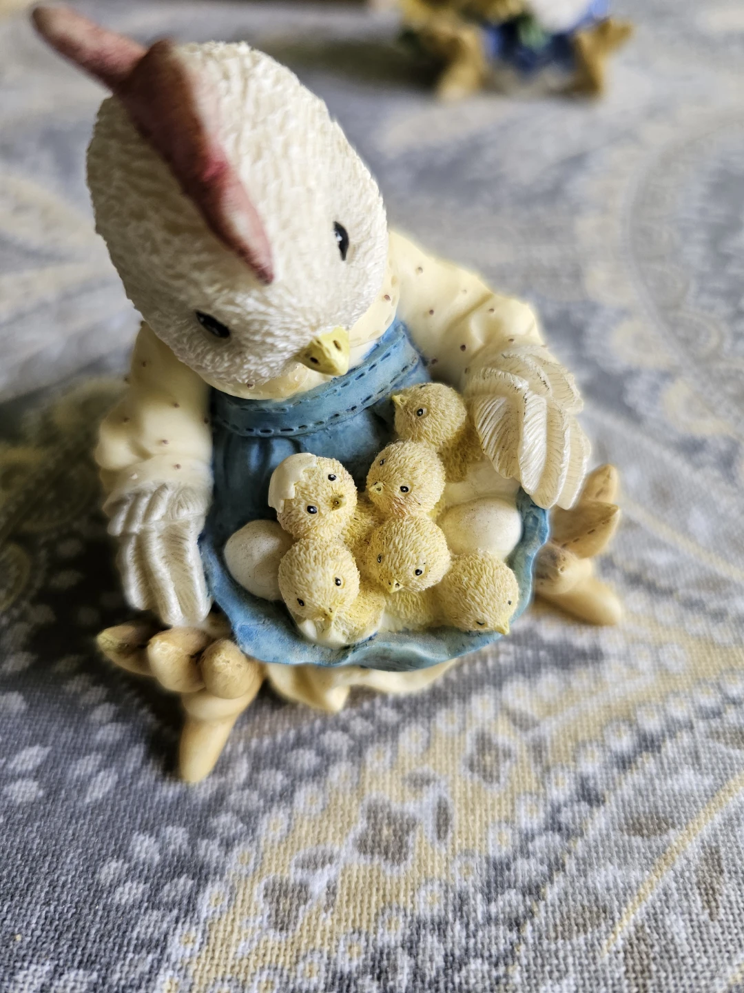 Mary's  Henhouse  Enesco  collection - photo 5