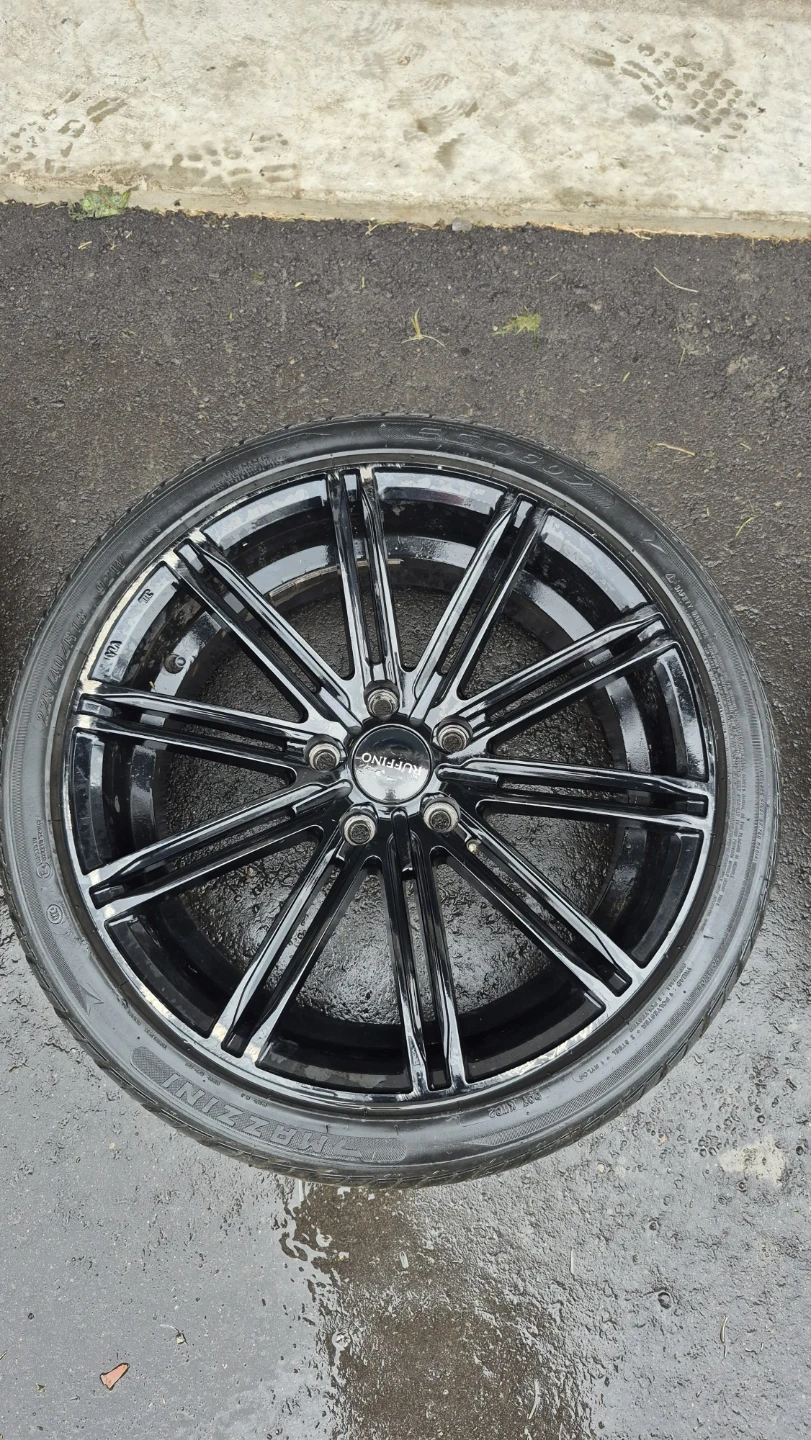 225 40 ZR18 Tires with Rims - photo 4