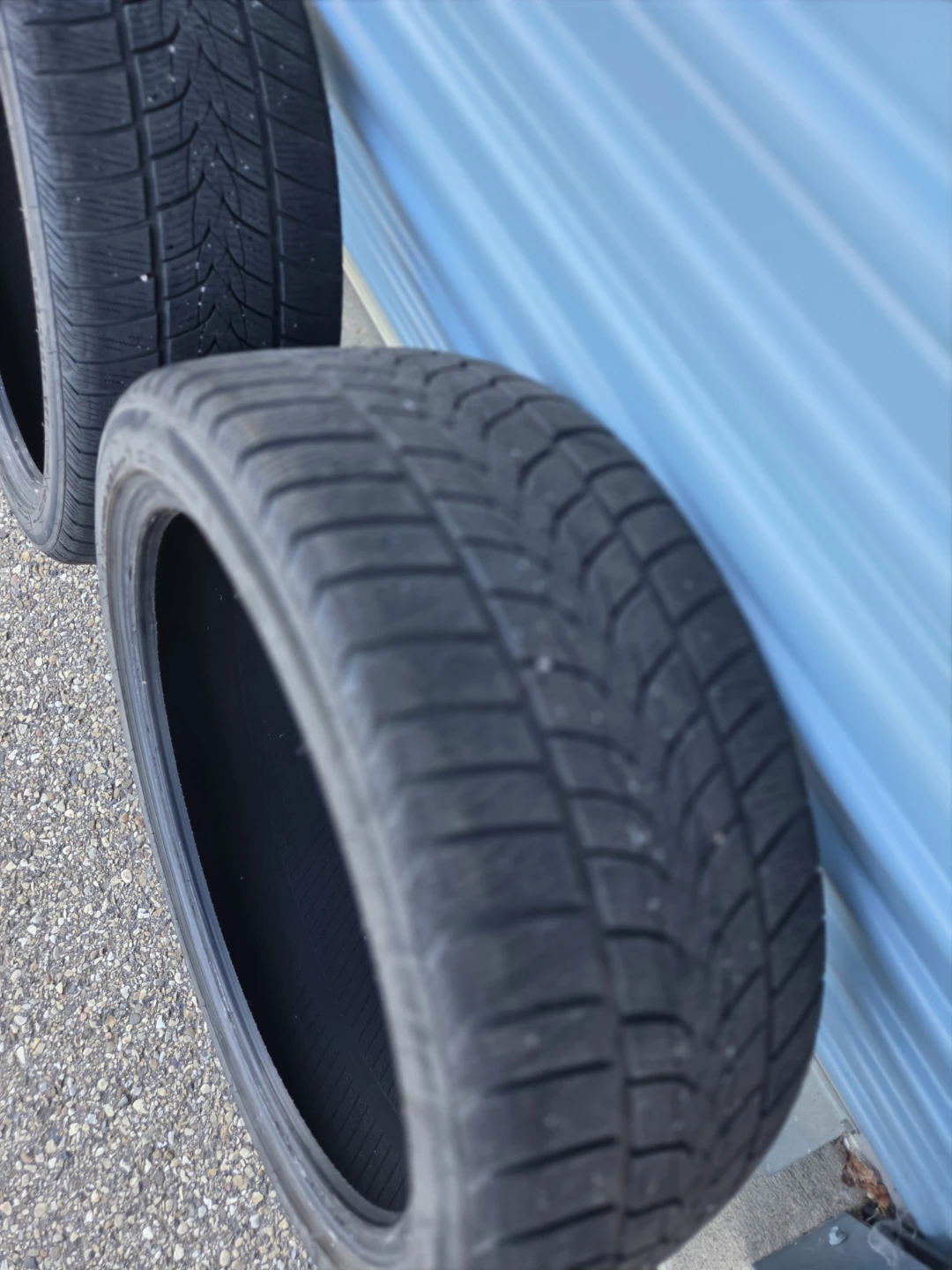 2 Nankang Snowdragon UHP Tires  235/40R19 - photo 2