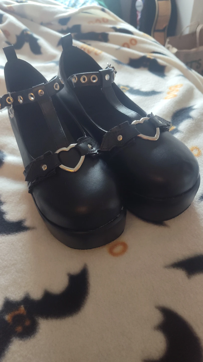 Black Platform Mary Jane Shoes with Heart Buckle