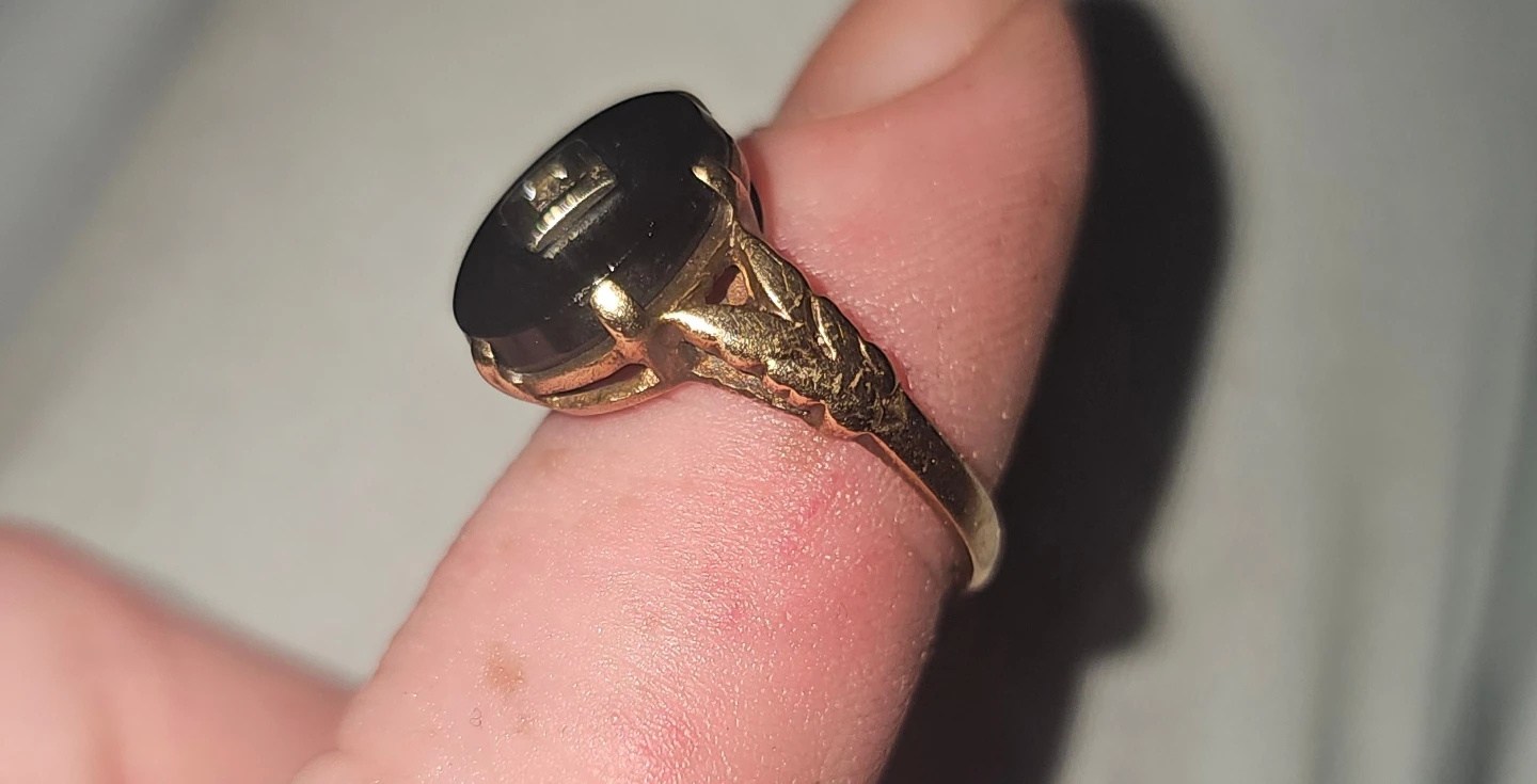 Gold Onyx and Diamond Ring - photo 2