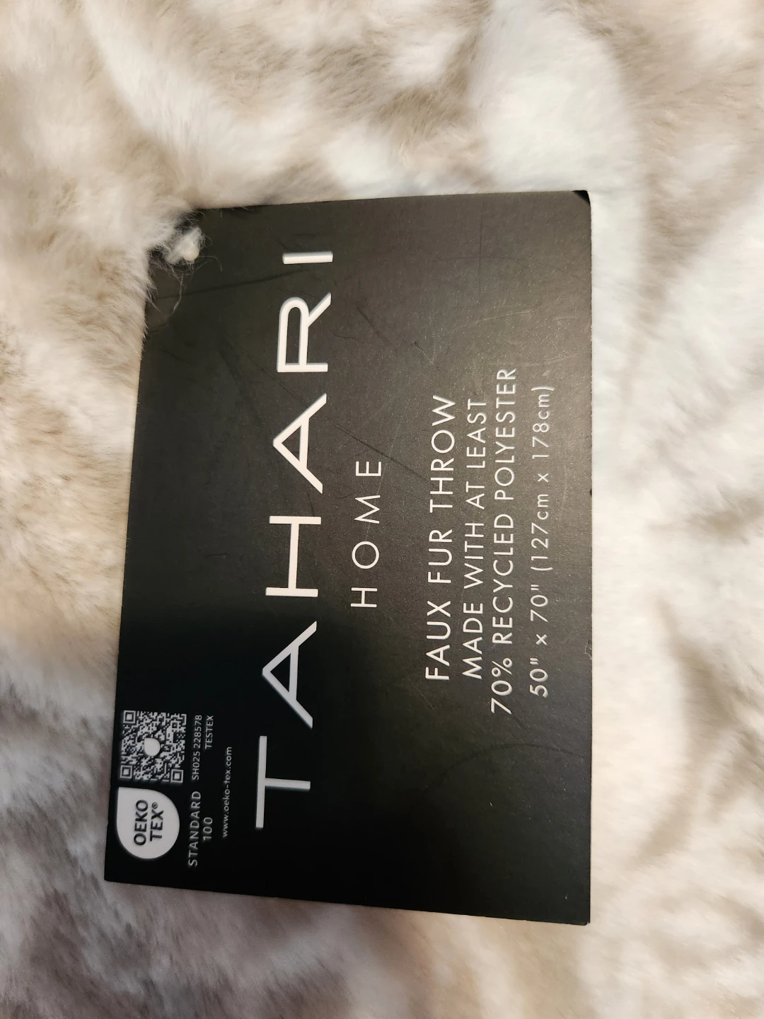 Tahari Home Faux Fur Throw Blanket - photo 2