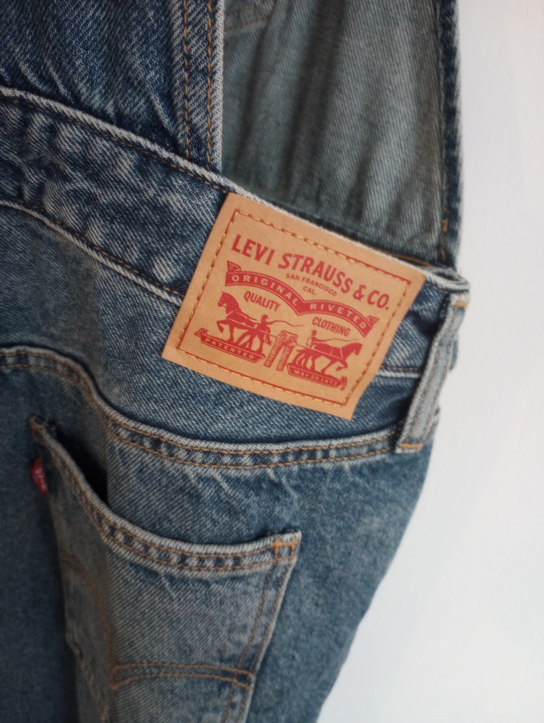 Never Worn Levi's Overalls Size Small - photo 5
