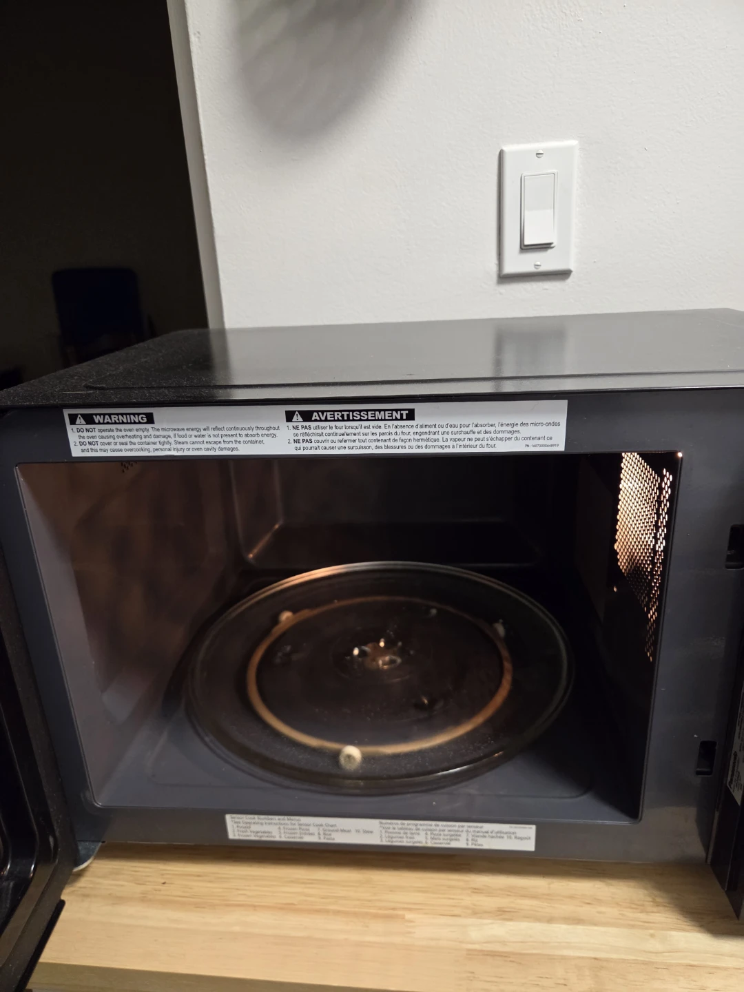 Panasonic Genius 1100W Microwave - photo 2