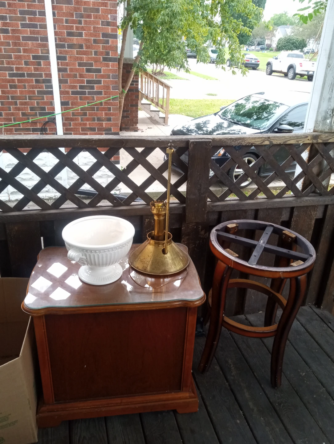 Couple Free Stuff Must Pick up Today in East Hamilton