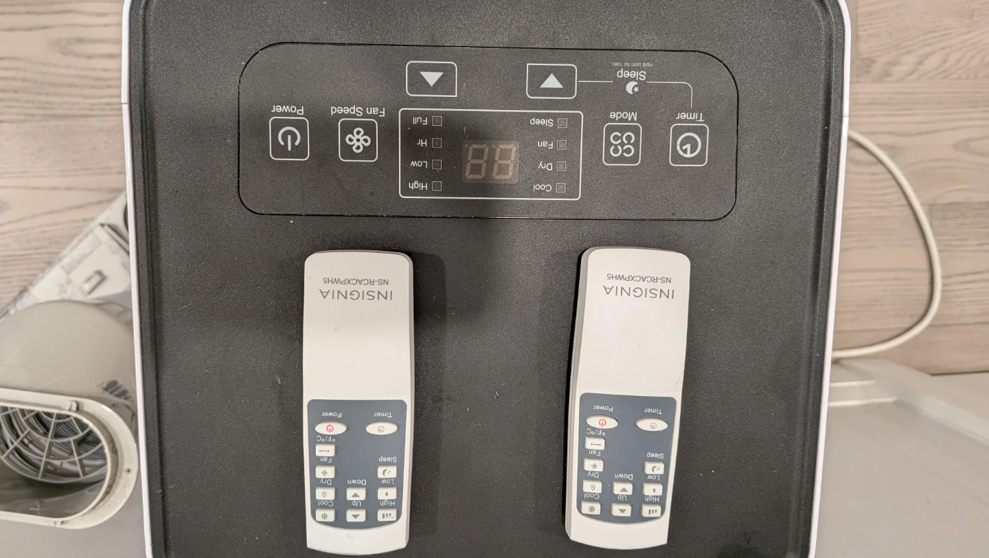Insignia Portable Air Conditioner NS-AC8PWH5-C - photo 2